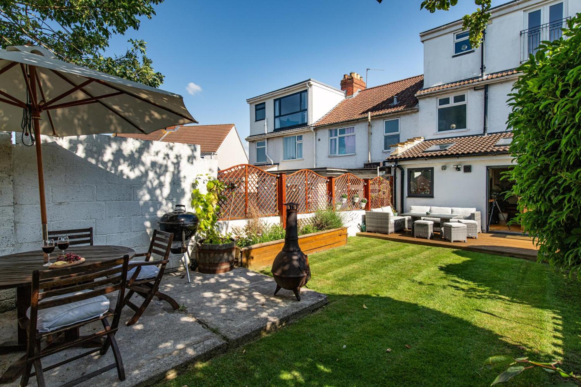 Charming Family Home With Stoves, Garden & Parking Bristol Exteriör bild