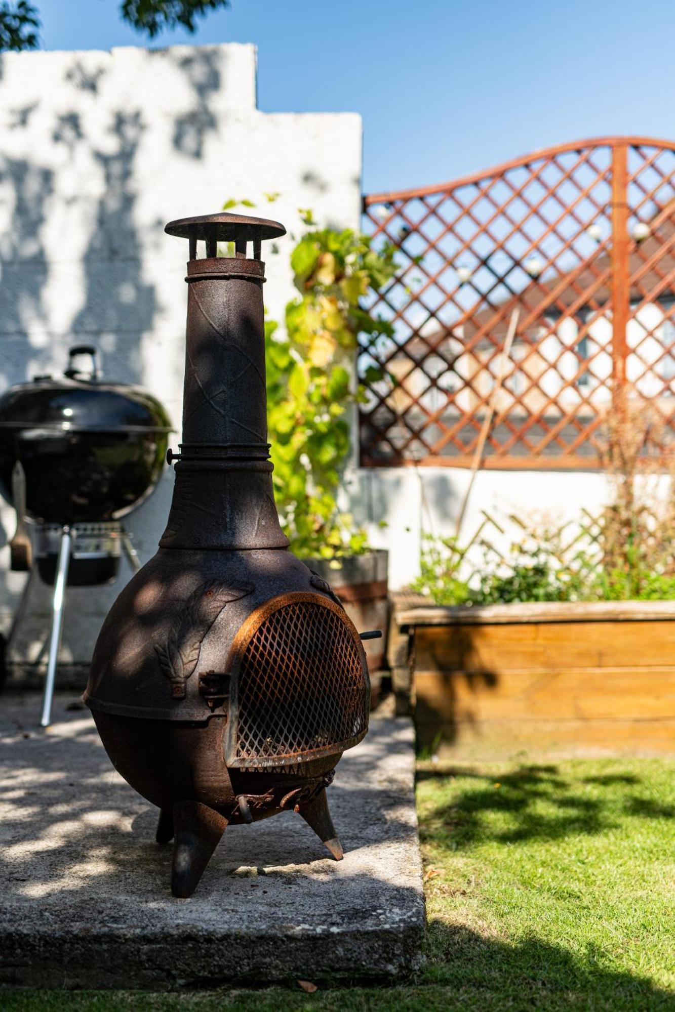 Charming Family Home With Stoves, Garden & Parking Bristol Exteriör bild