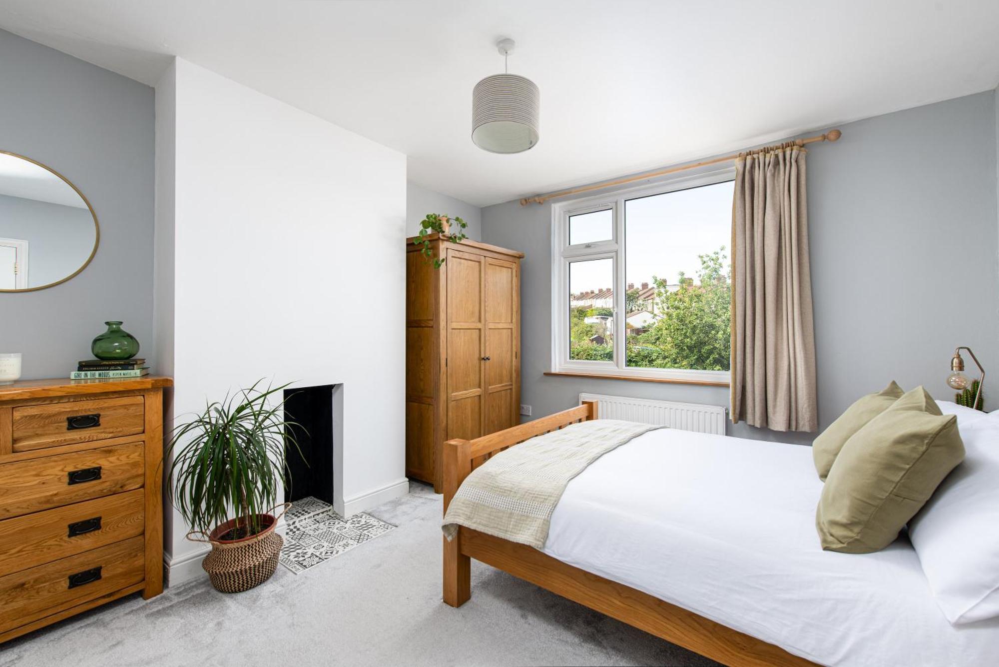 Charming Family Home With Stoves, Garden & Parking Bristol Exteriör bild